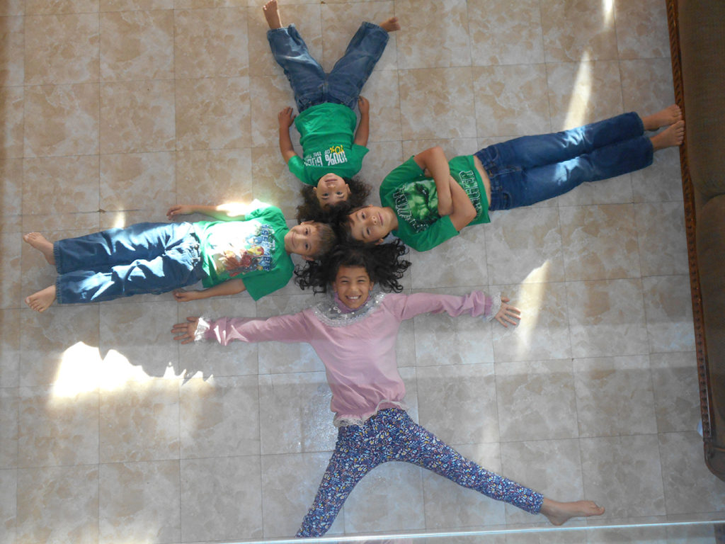 Siblings through a Shutterbugs lens